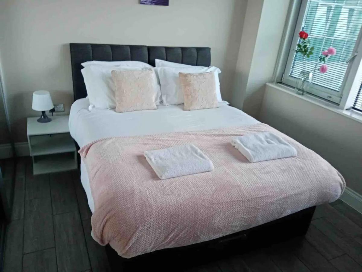 ברייטון Beautiful Apartment Very Close To The Beach מראה חיצוני תמונה
